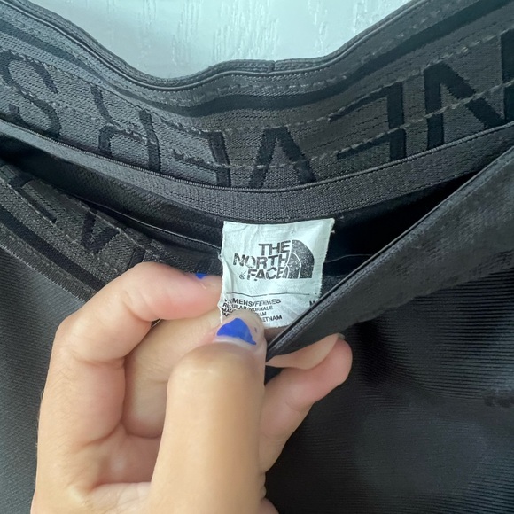 The North Face Grey Shorts - Picture 4 of 6